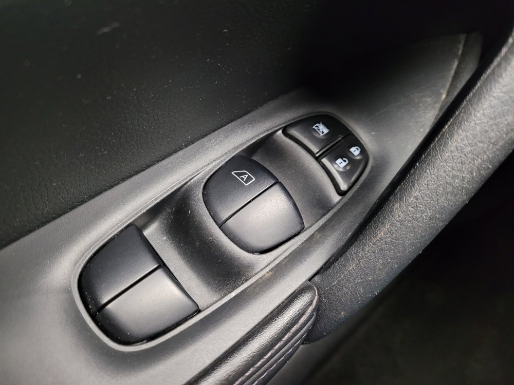 Used 2019 Nissan Rogue S w/ Special Edition Package image 27