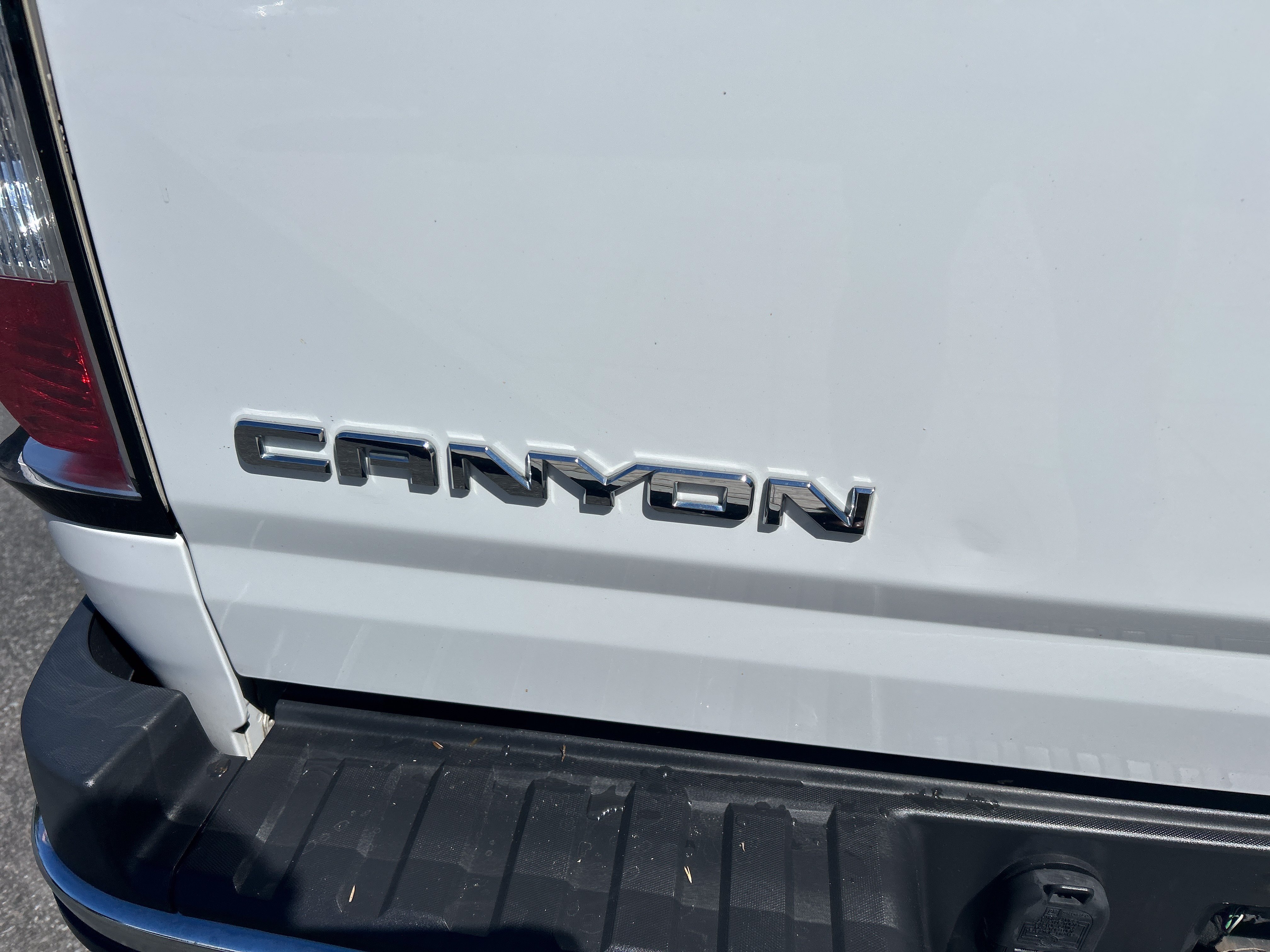 Used 2017 GMC Canyon SLE w/ SLE Convenience Package AWD/4WD image 10