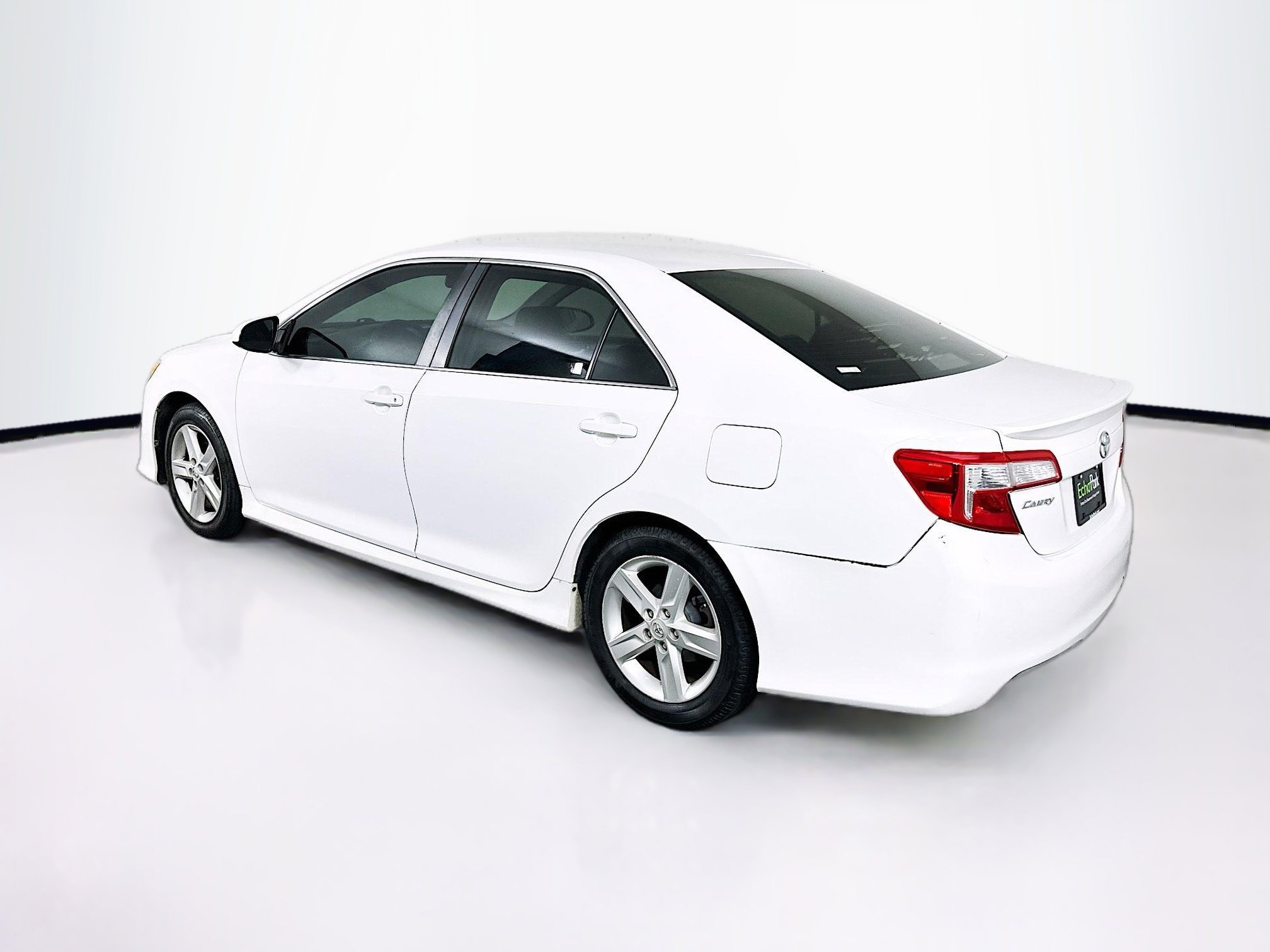 Used 2014 Toyota Camry SE image 5