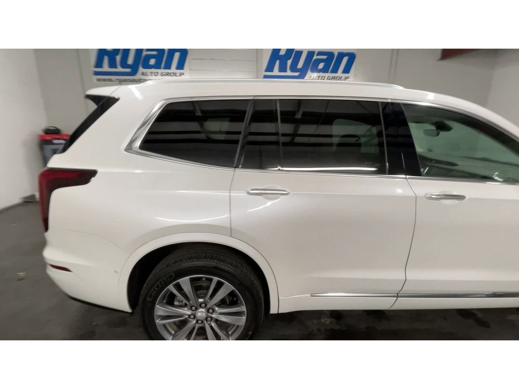 Used 2020 Cadillac XT6 Premium Luxury image 9