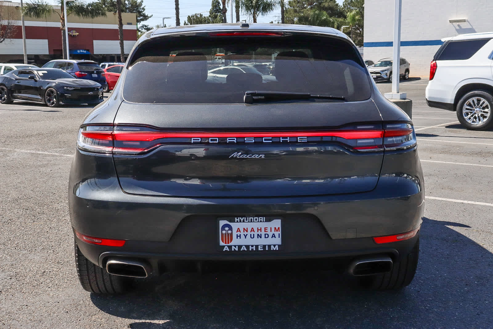 Used 2020 Porsche Macan AWD/4WD image 7