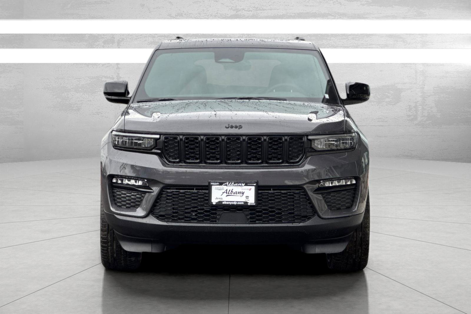 New 2025 Jeep Grand Cherokee Limited w/ Trailer Tow Package image 3