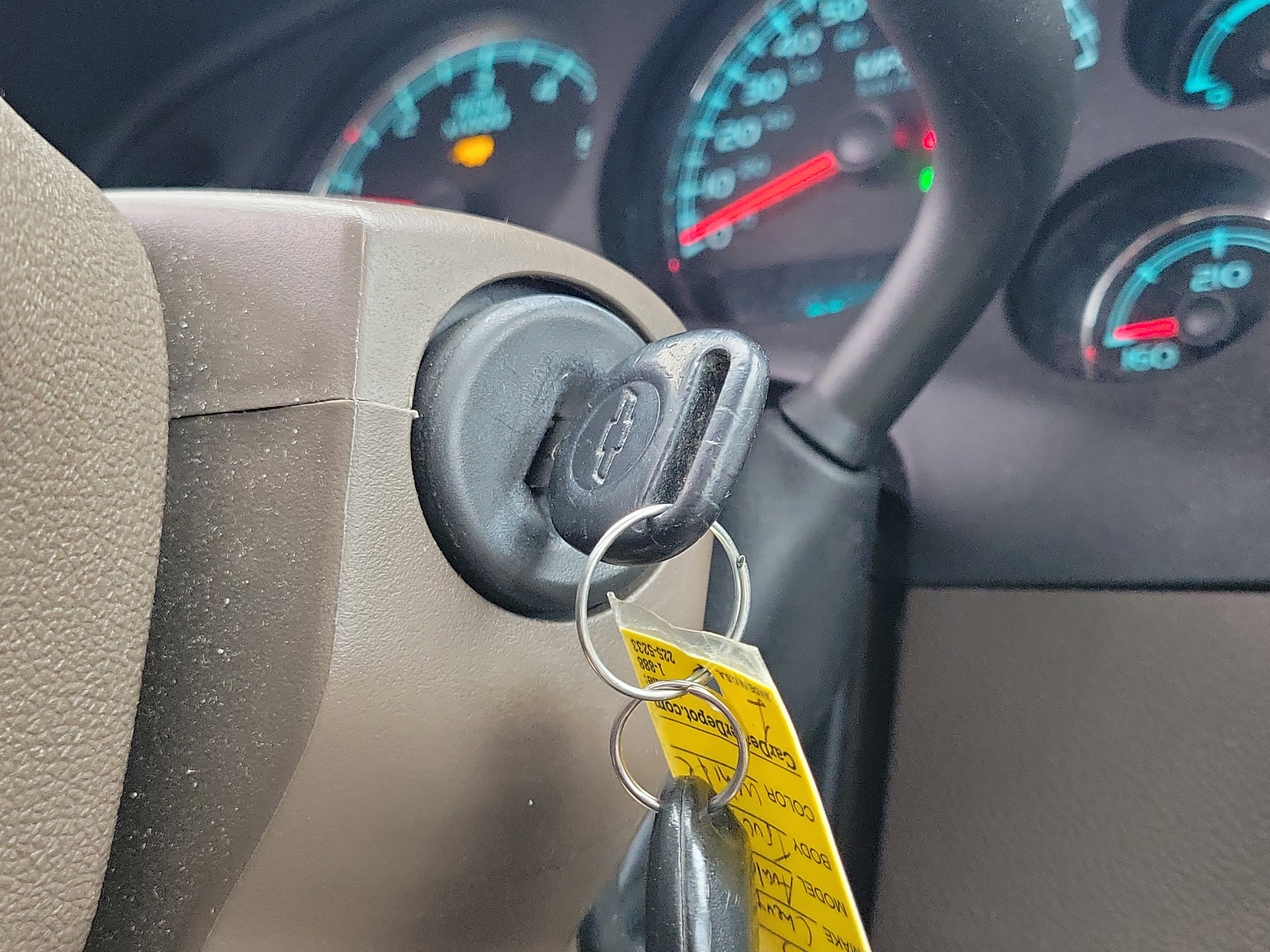 Used 2013 Chevrolet Avalanche LTZ image 28