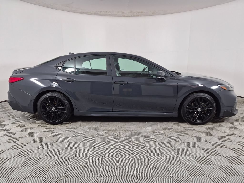 Used 2025 Toyota Camry SE FWD image 2