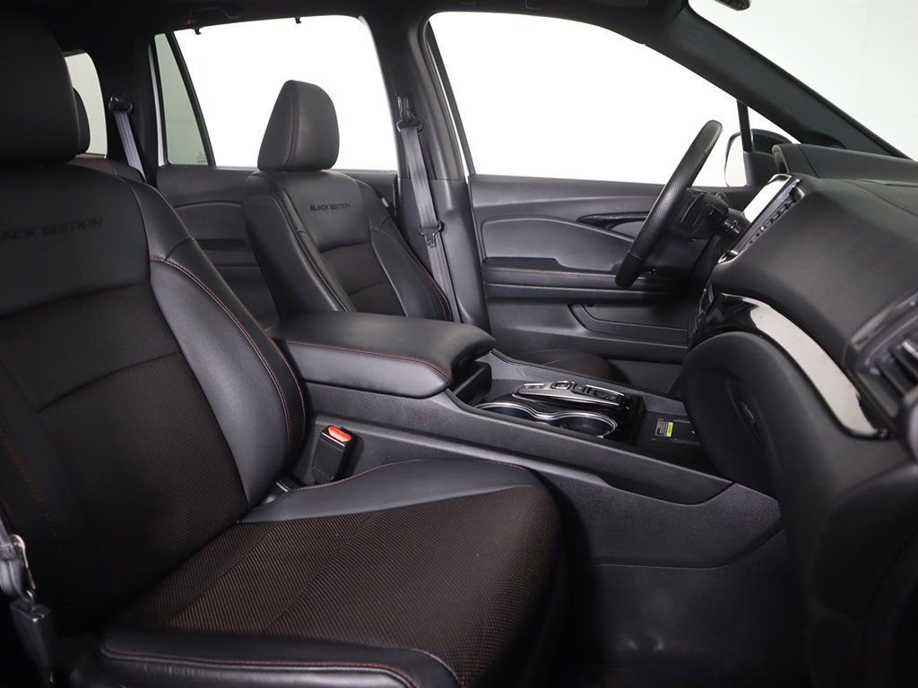 Used 2024 Honda Passport Black Edition image 34