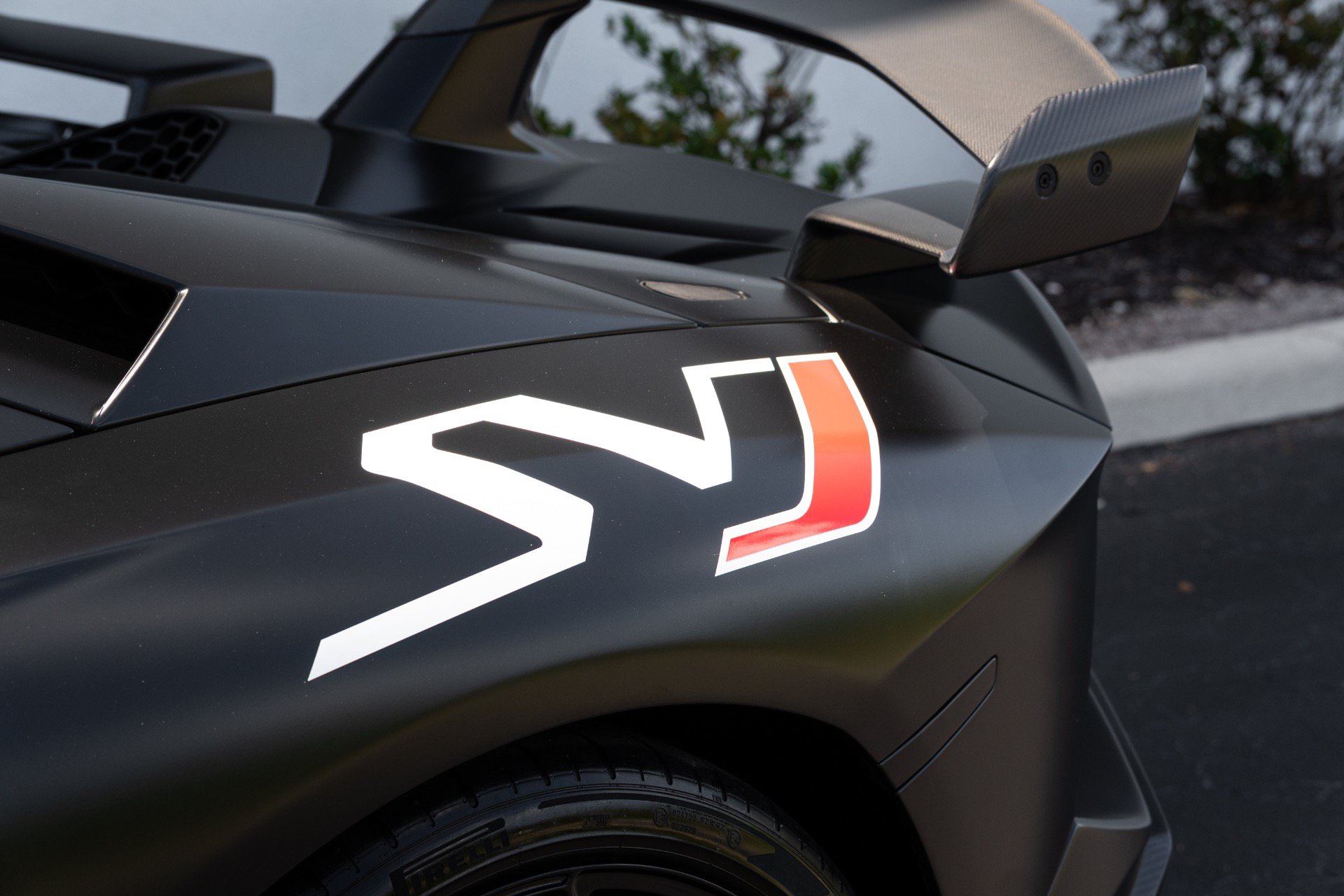Used 2020 Lamborghini Aventador SVJ AWD/4WD image 42