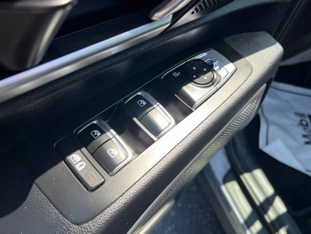 Used 2024 Kia Telluride S FWD image 31