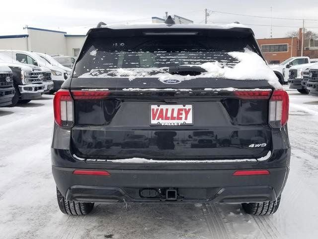 New 2026 Ford Explorer ST-Line w/ ST-Line Street Pack image 4