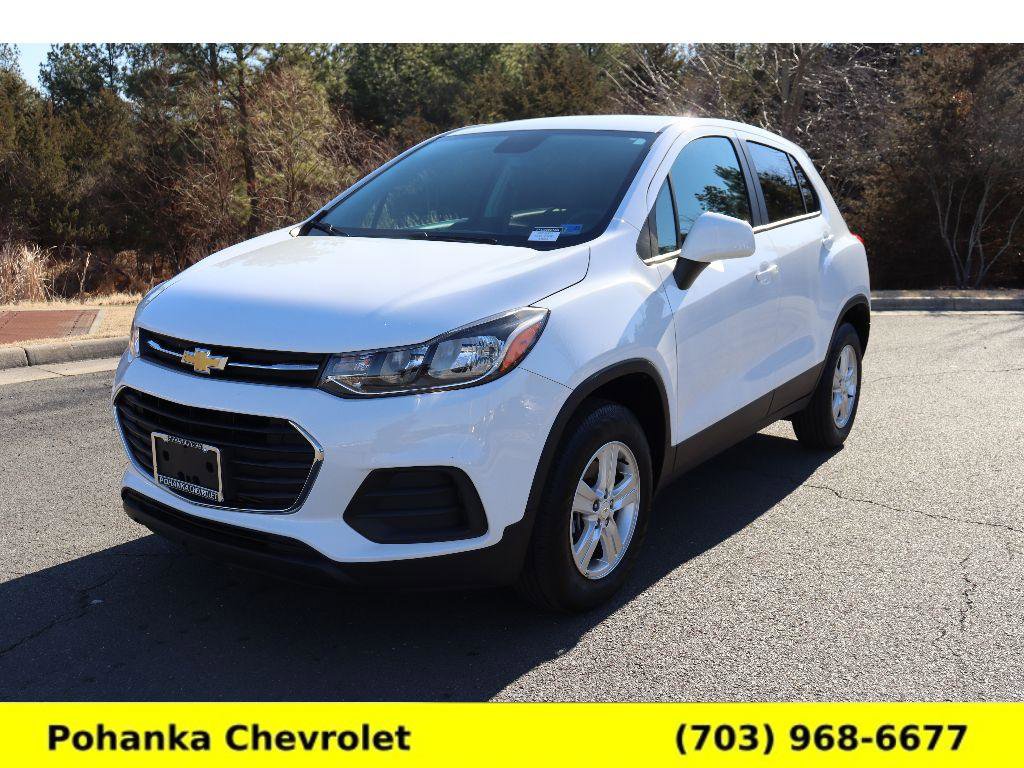 Used 2022 Chevrolet Trax LS w/ Tint and Cruise Package image 3