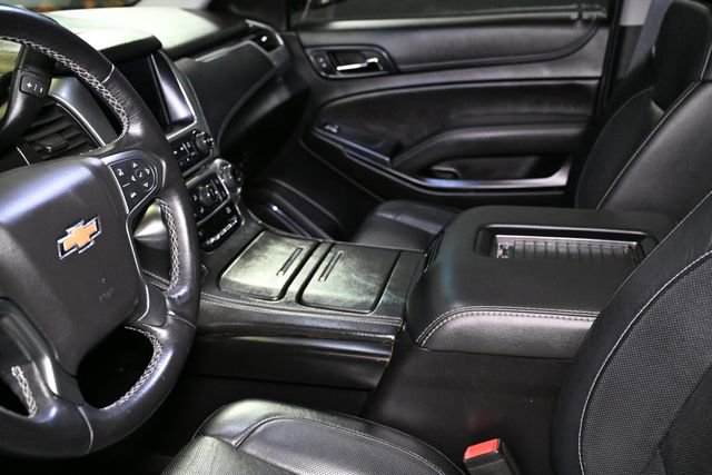 Used 2019 Chevrolet Suburban Premier AWD/4WD image 22