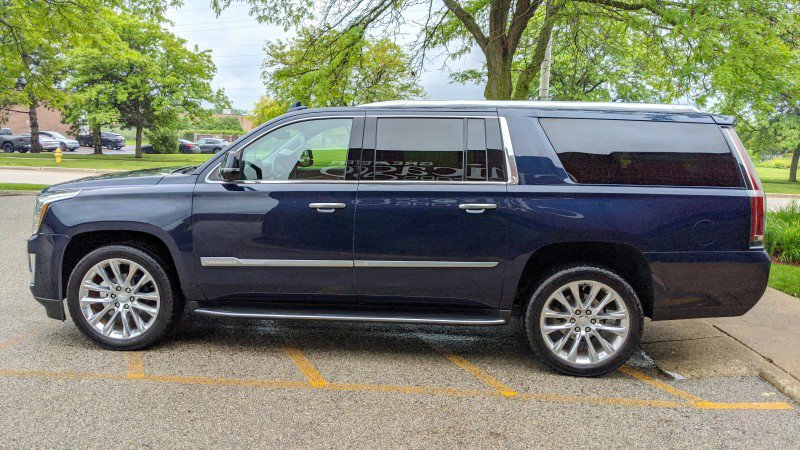 Used 2020 Cadillac Escalade ESV Luxury image 4
