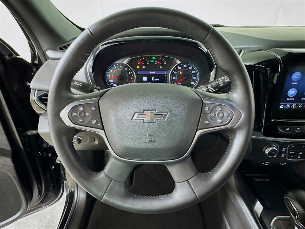 Used 2022 Chevrolet Traverse RS image 9