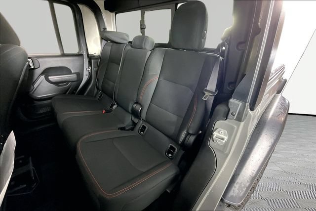 Used 2022 Jeep Gladiator Rubicon AWD/4WD image 21
