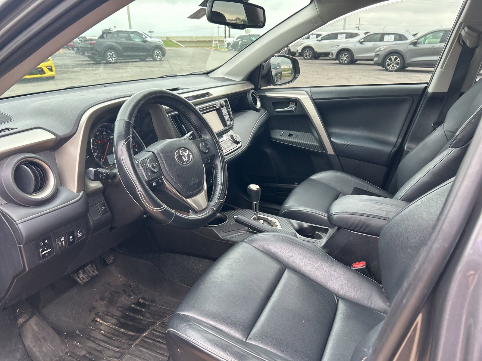 Used 2014 Toyota RAV4 Limited w/ Technology Package FWD image 13