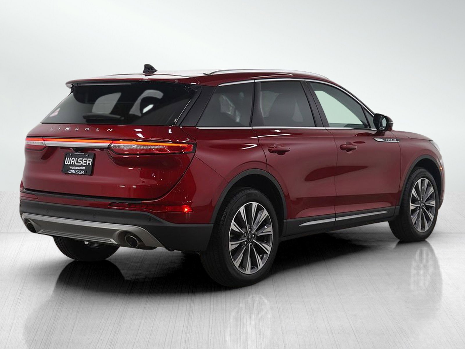 Used 2022 Lincoln Corsair Reserve w/ Elements Package image 5