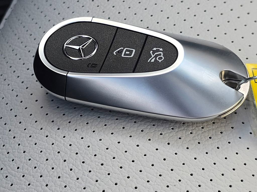 New 2026 Mercedes-Benz GLC 300 4MATIC image 36