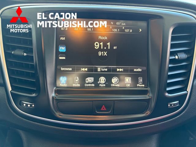 Used 2016 Chrysler 200 Limited w/ Convenience Group image 17