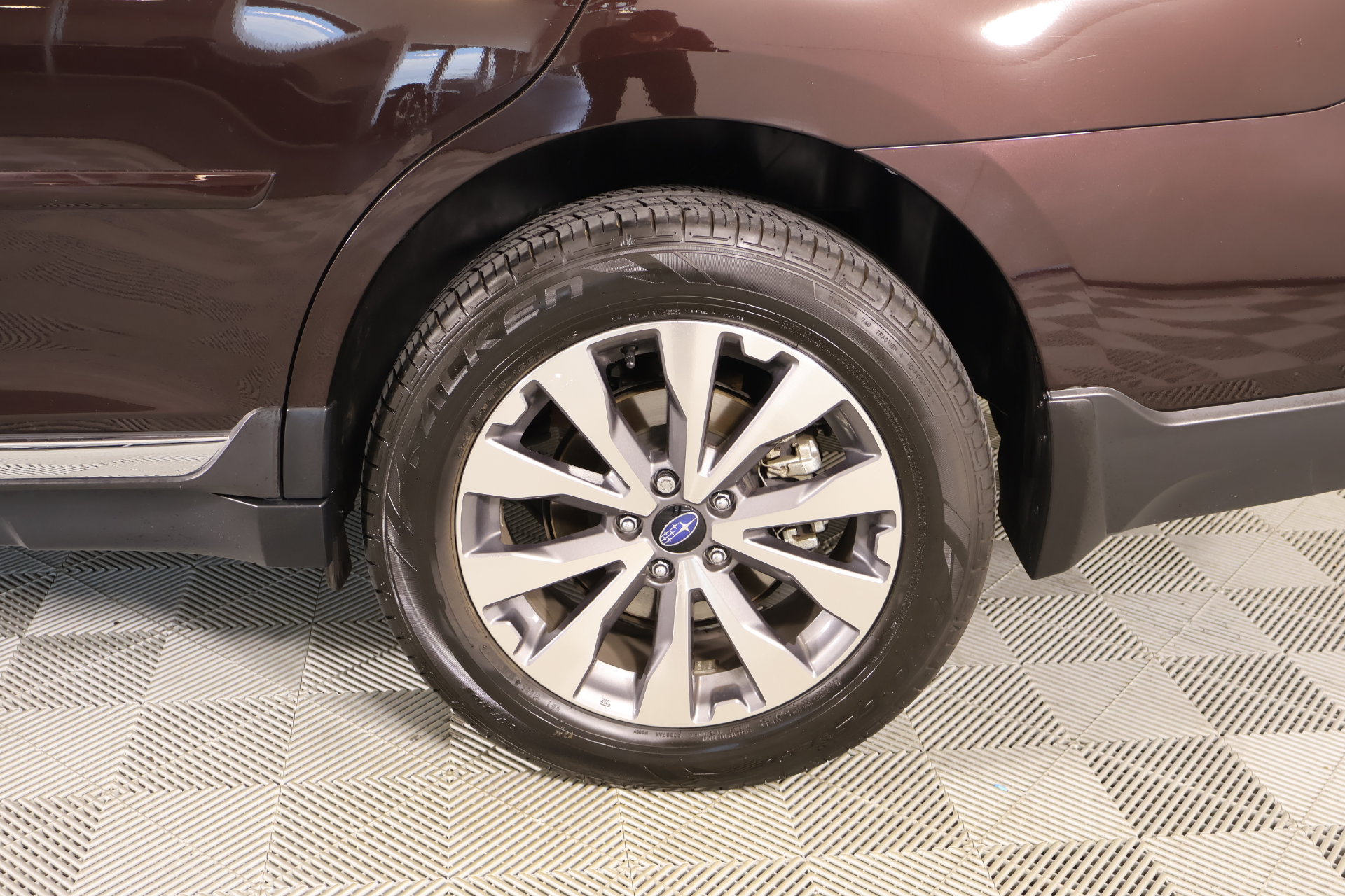 Used 2017 Subaru Outback 3.6R Touring AWD/4WD image 18