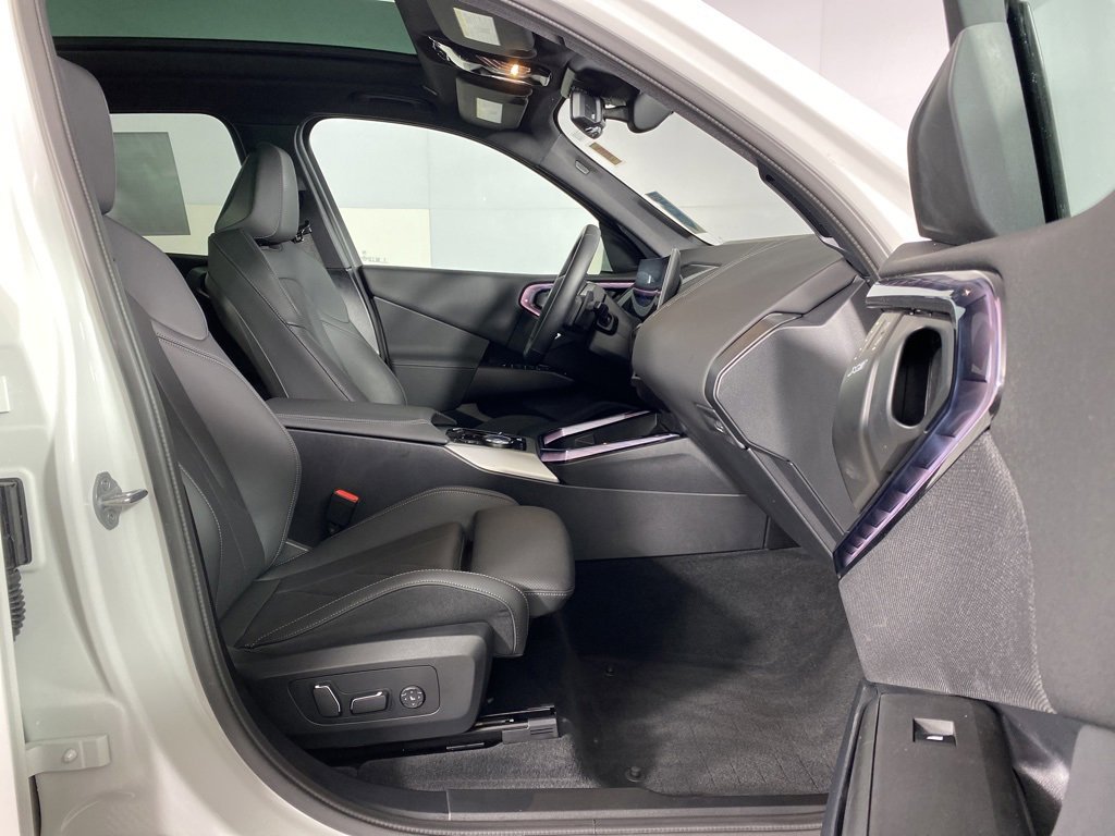 Used 2025 BMW X3 xDrive30i w/ M Sport Package image 29
