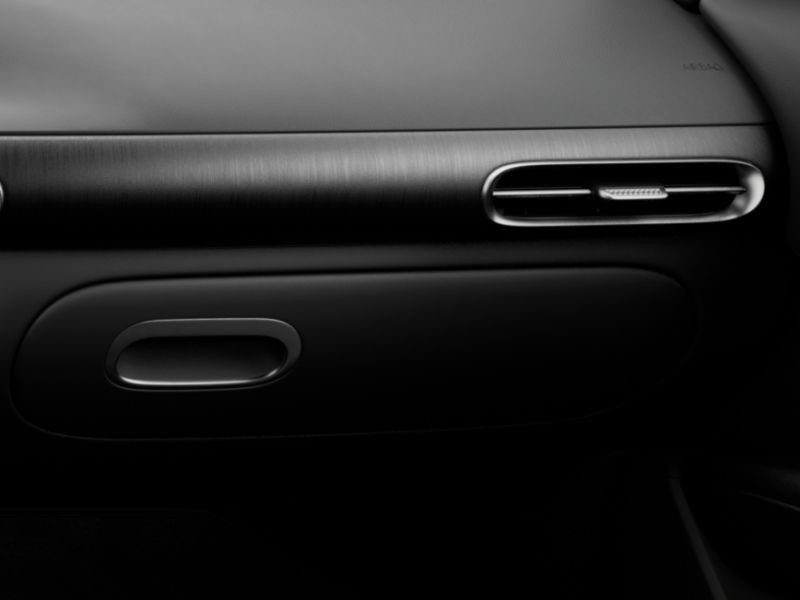 New 2026 Genesis GV60 RWD image 29