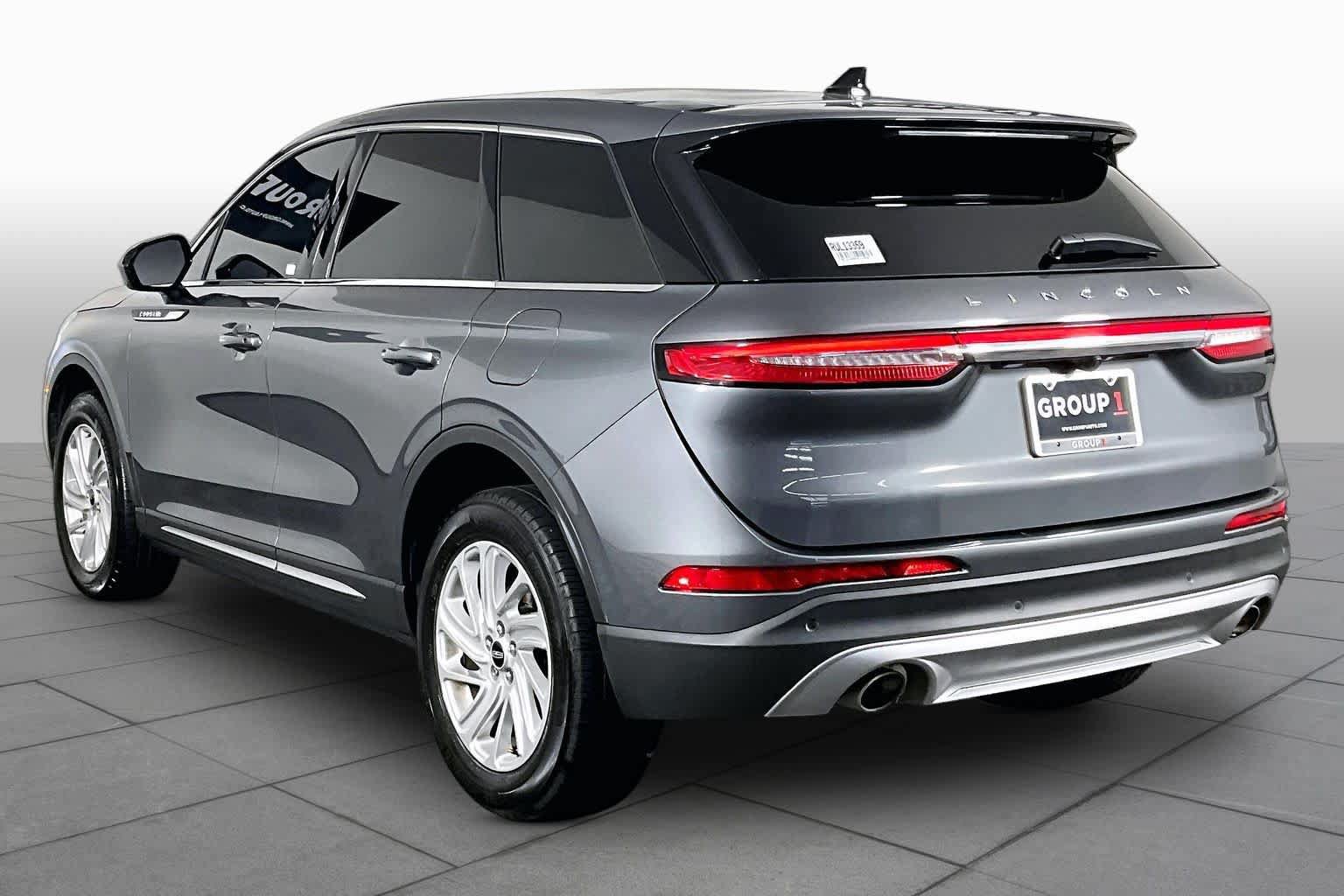Used 2024 Lincoln Corsair FWD image 11