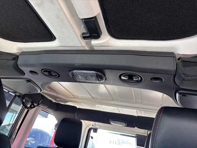 Used 2017 Jeep Wrangler Unlimited Rubicon w/ Quick Order Package 24Z Recon image 24