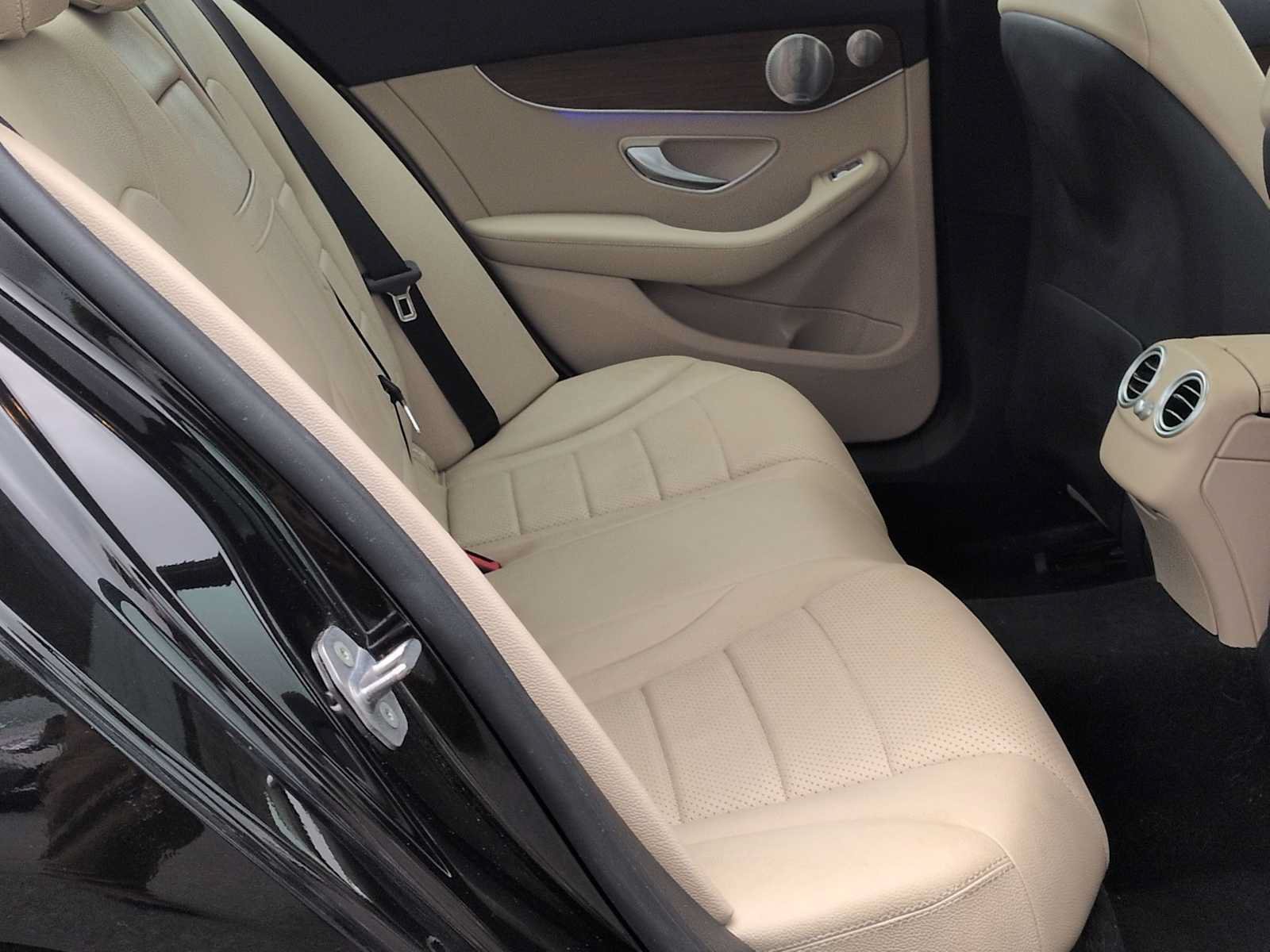 Used 2021 Mercedes-Benz C 300 4MATIC Sedan image 22