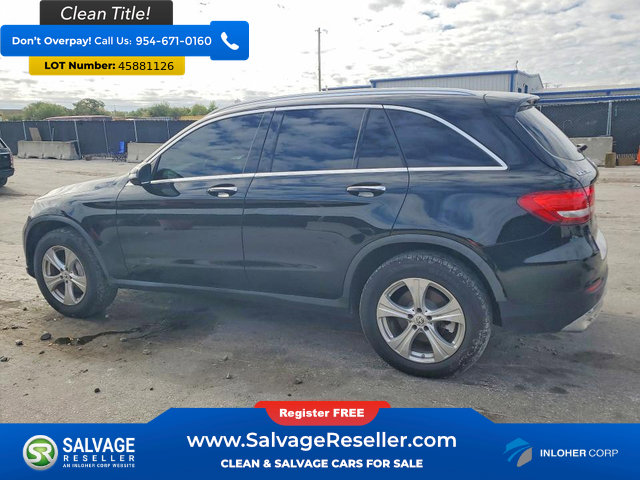 Used 2018 Mercedes-Benz GLC 300 w/ Premium Package image 3
