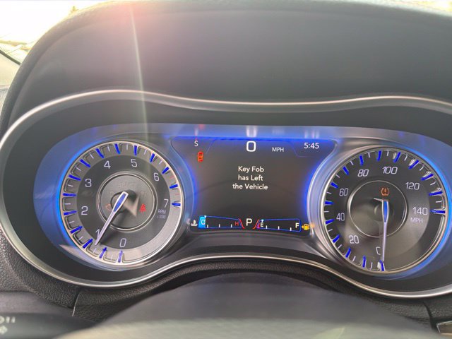 Used 2015 Chrysler 300 C w/ Light Group RWD image 11