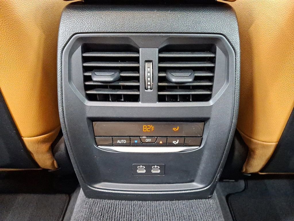 Used 2025 BMW 330i xDrive Sedan image 12