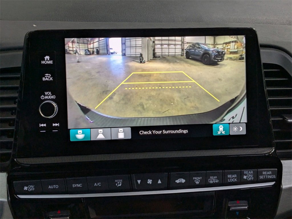 Used 2025 Honda Odyssey Sport-L image 19