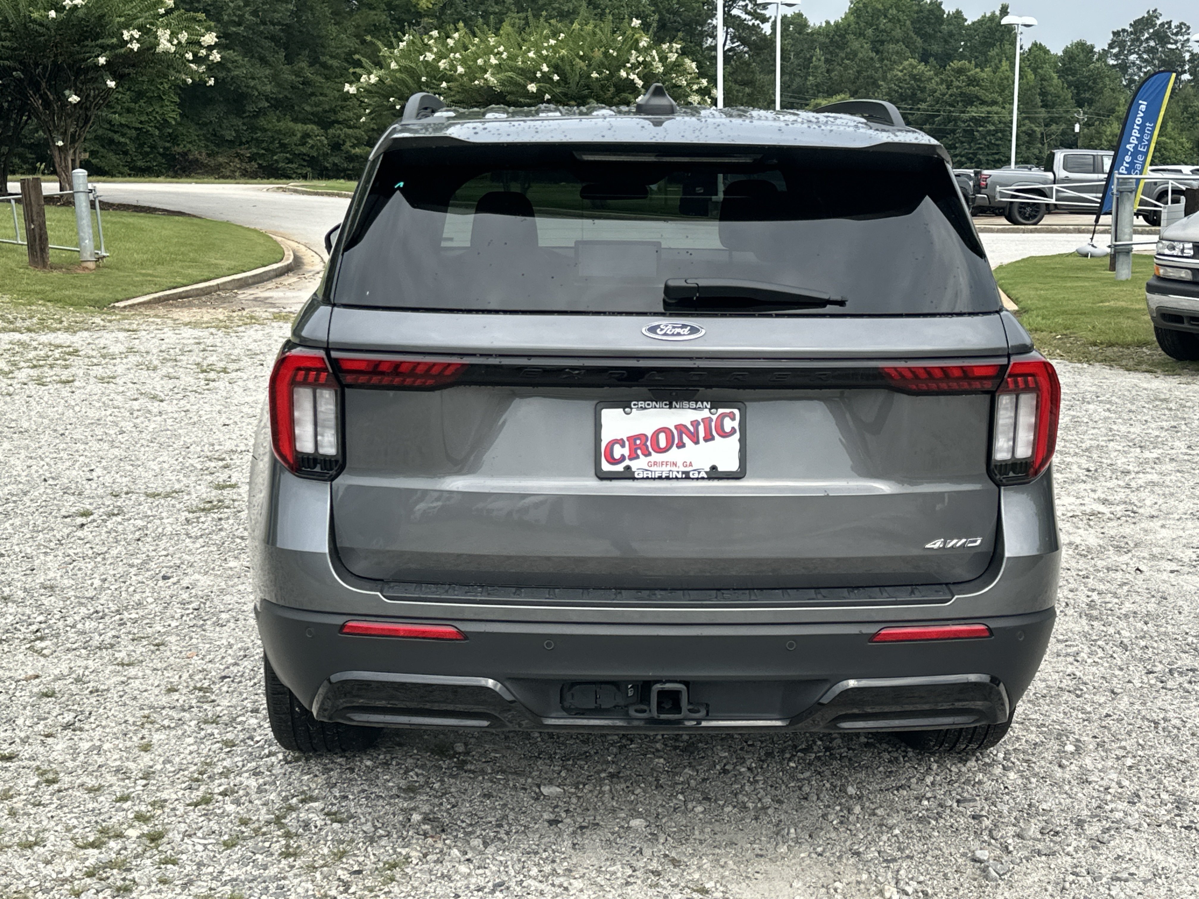 Used 2025 Ford Explorer ST-Line AWD/4WD image 6