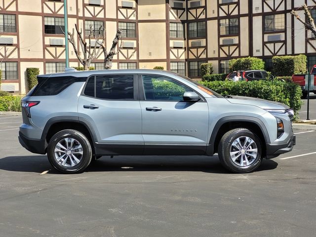 New 2026 Chevrolet Equinox LT image 3