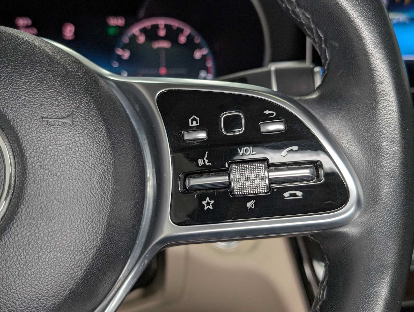 Certified 2019 Mercedes-Benz C 300 4MATIC Sedan image 34