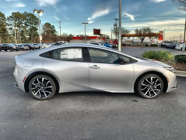 New 2025 Toyota Prius Plug-In Hybrid FWD image 9