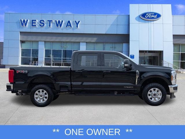 Used 2024 Ford F250 XLT w/ FX4 Off-Road Package AWD/4WD image 2