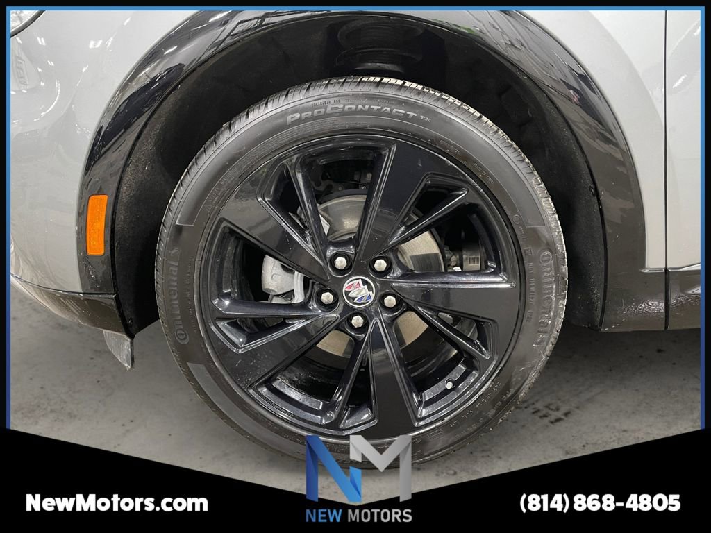 Used 2023 Buick Envision Essence w/ Sport Touring Package image 14