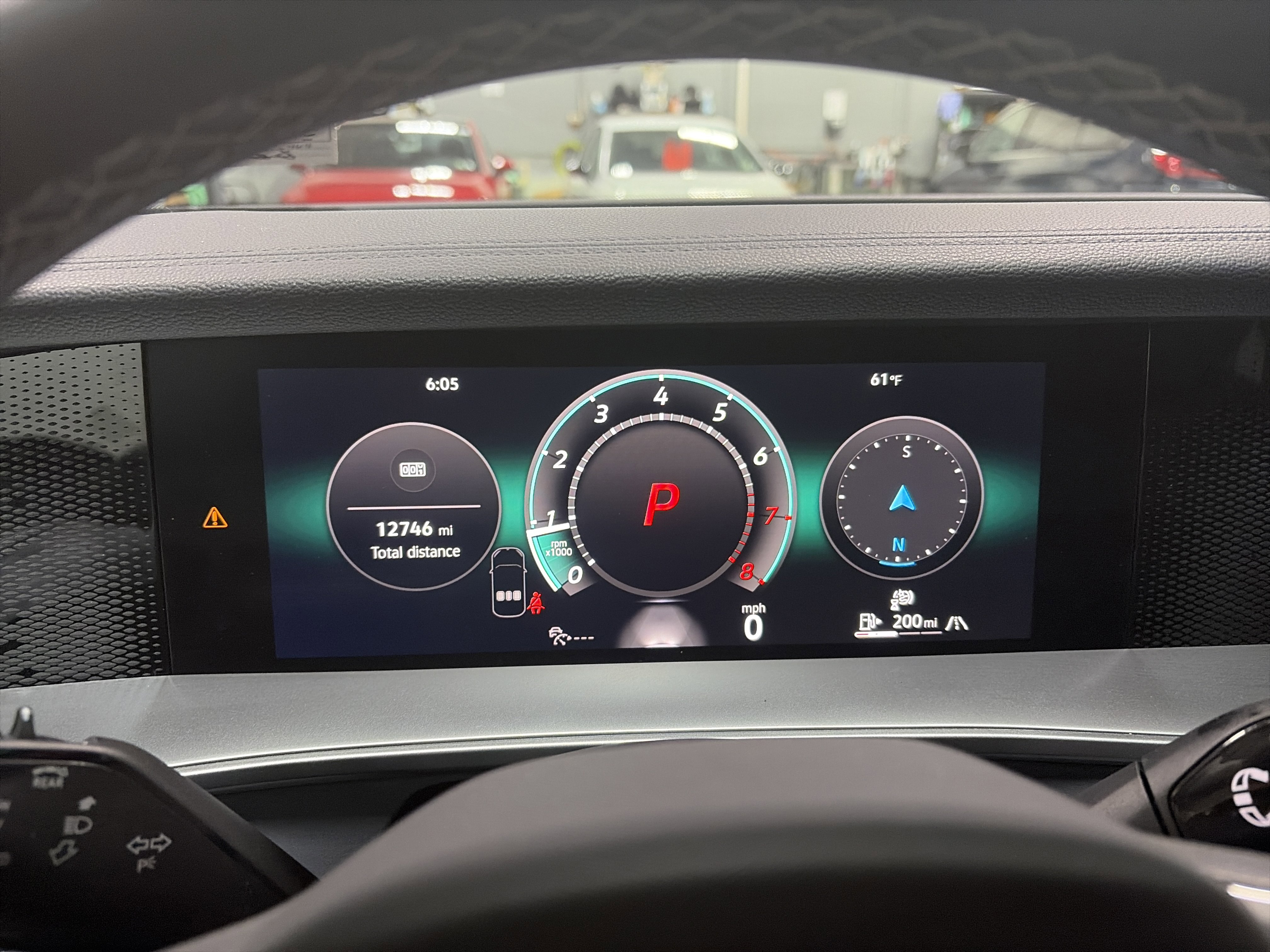 Certified 2025 Volkswagen Tiguan SE image 16