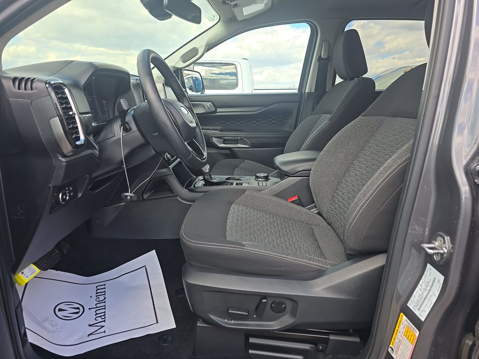 Used 2025 Ford Ranger XLT AWD/4WD image 6