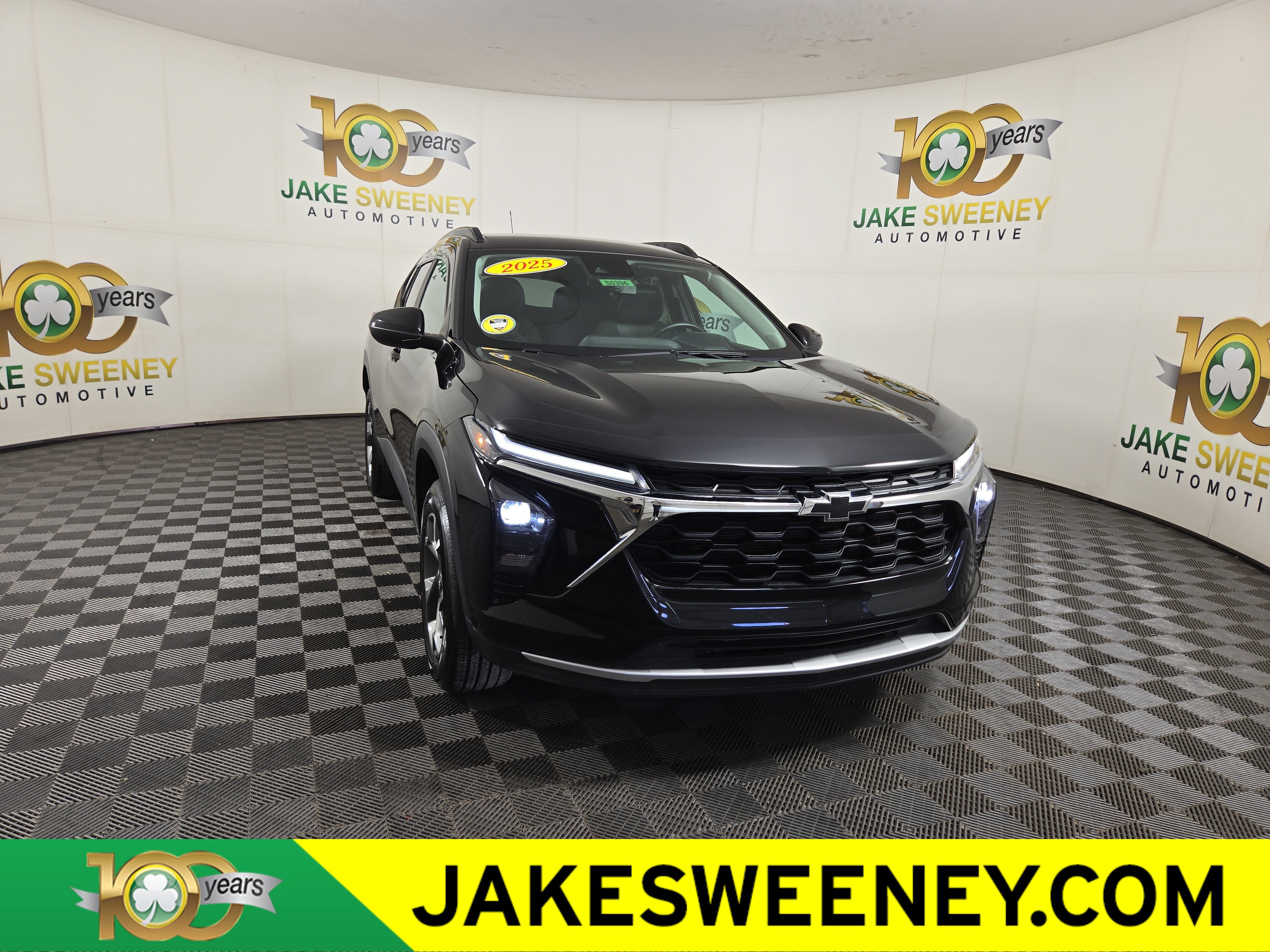Used 2025 Chevrolet Trax LT w/ Driver Confidence Package