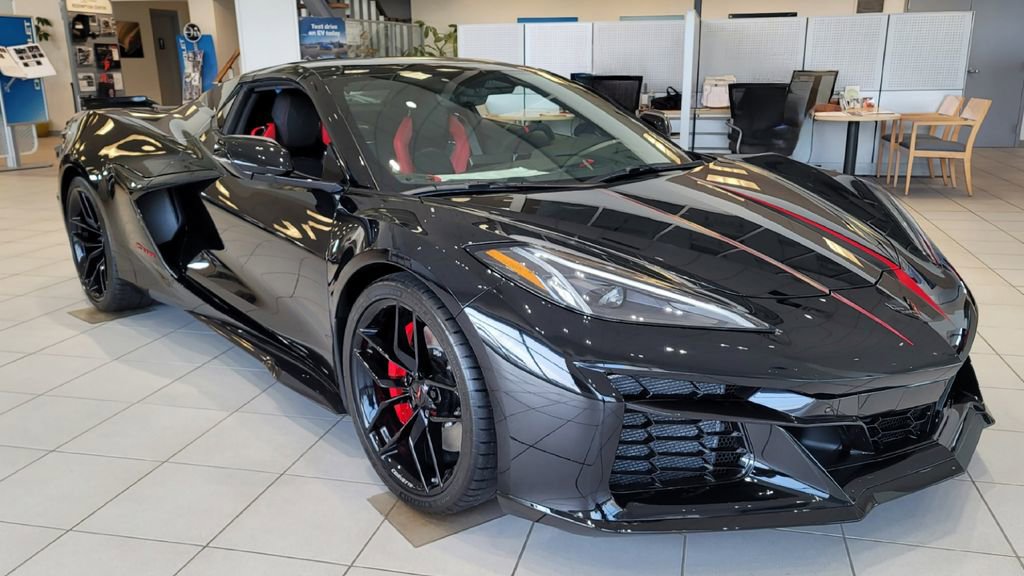 New 2025 Chevrolet Corvette Z06 image 18