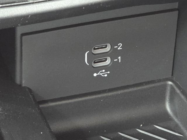 New 2027 Chrysler Pacifica Limited FWD image 14