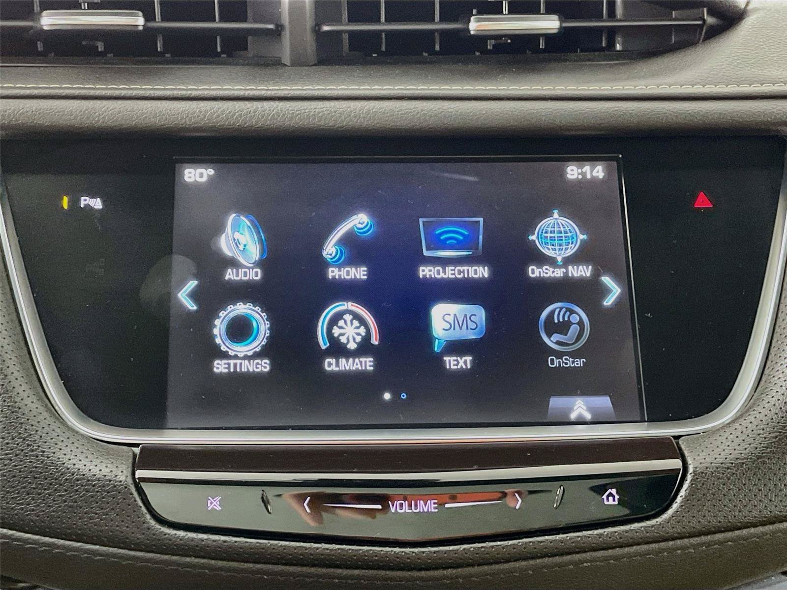 Used 2018 Cadillac XT5 Luxury w/ Driver Awareness Package FWD image 17
