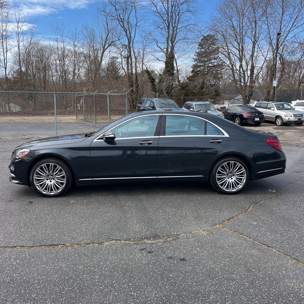 Used 2020 Mercedes-Benz S 560 4MATIC Sedan image 4