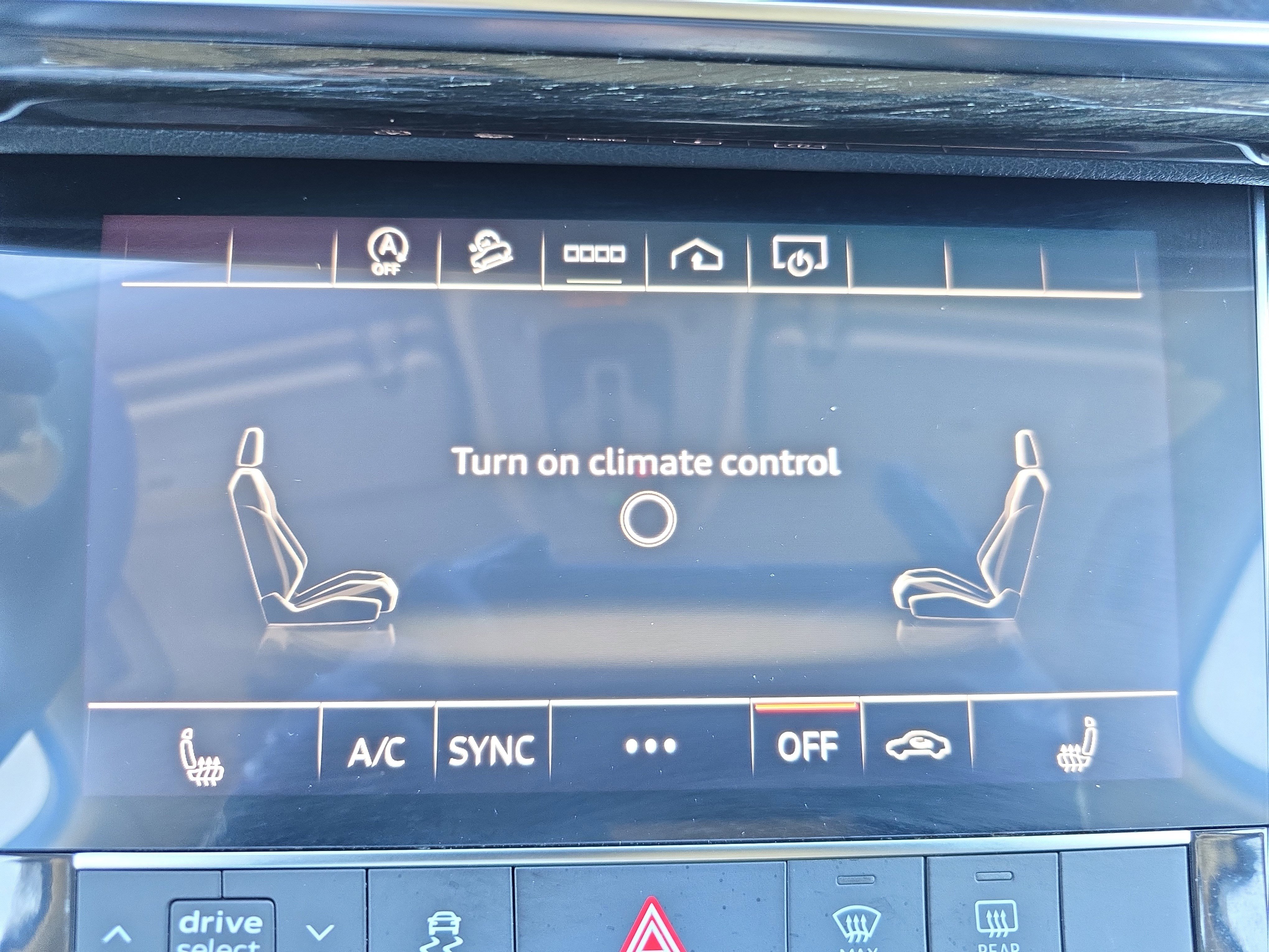 Used 2023 Audi Q7 2.0T Premium w/ Towing Package image 19