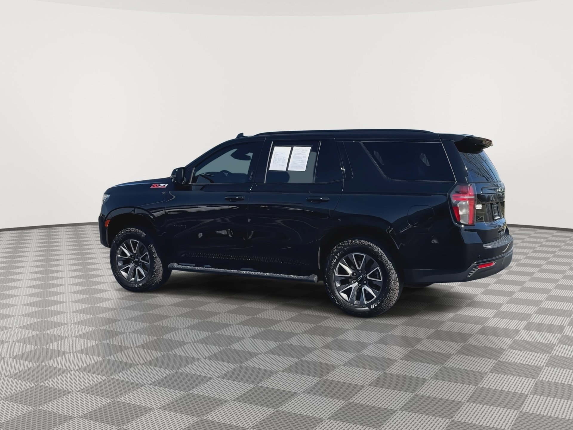 Certified 2024 Chevrolet Tahoe Z71 w/ Luxury Package image 6