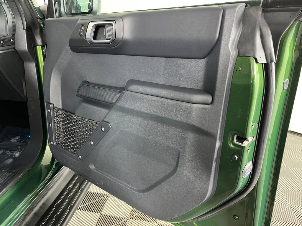 Used 2025 Ford Bronco Outer Banks image 16