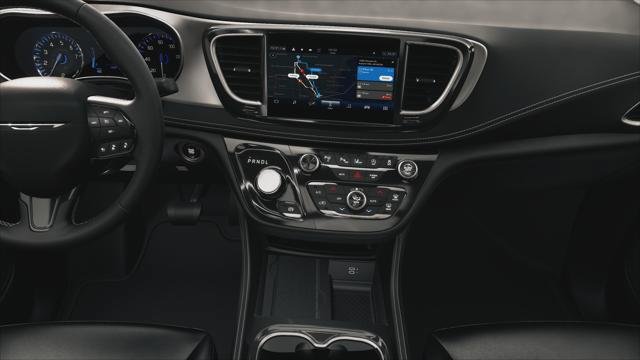 New 2027 Chrysler Pacifica Limited w/ S Appearance Package AWD/4WD image 29