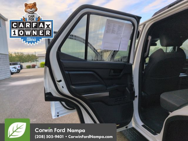 Used 2025 Toyota 4Runner SR5 AWD/4WD image 25