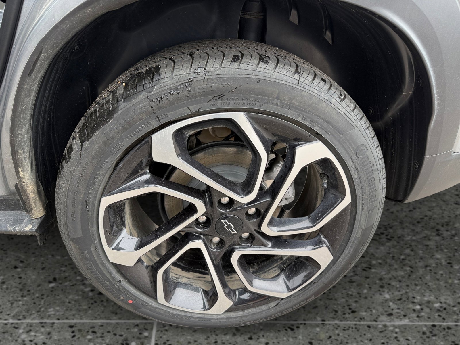 New 2026 Chevrolet Trax RS w/ Sunroof Package FWD image 12